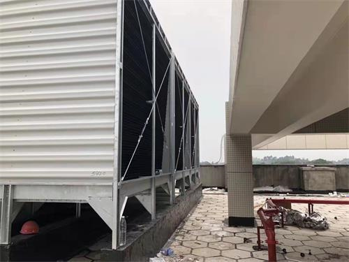 玻璃鋼冷卻塔的制冷效率高及所占空間范圍小,圓形玻璃鋼冷卻塔